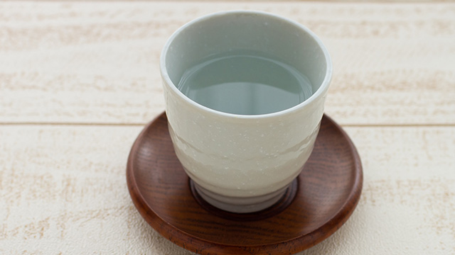 白湯が便秘解消
